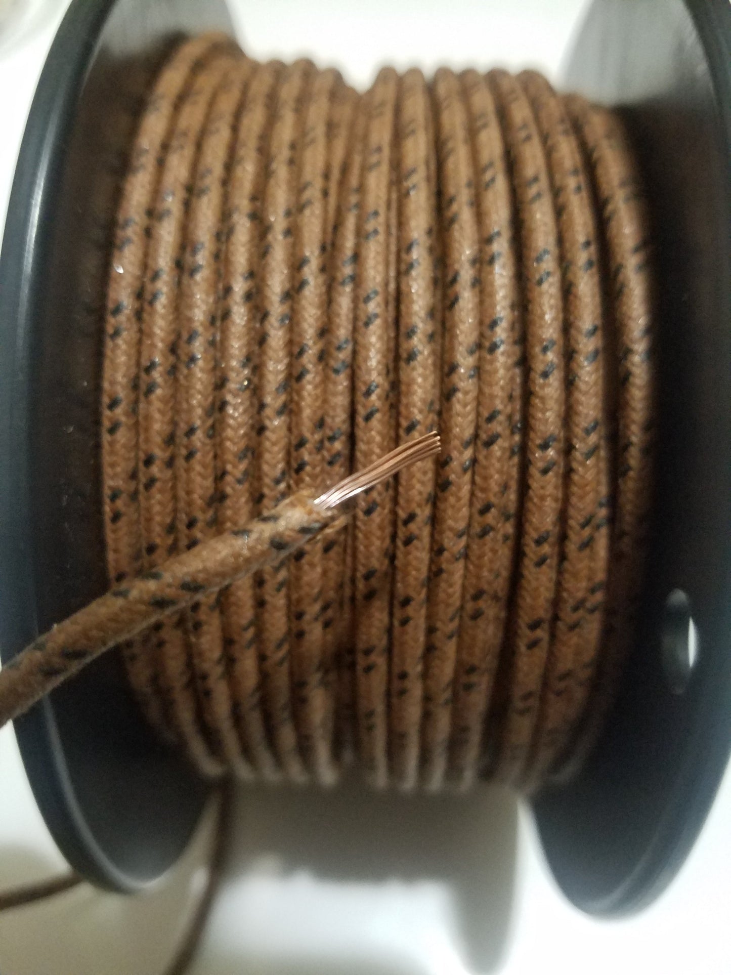 18 Gauge Cloth Braided Primary Wire [Sold By The Foot]