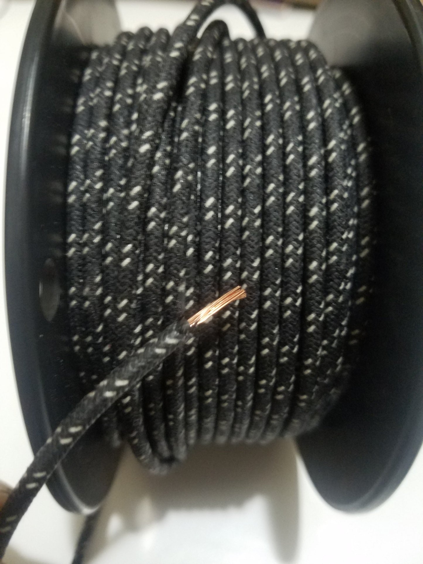 18 Gauge Cloth Braided Primary Wire [Sold By The Foot]