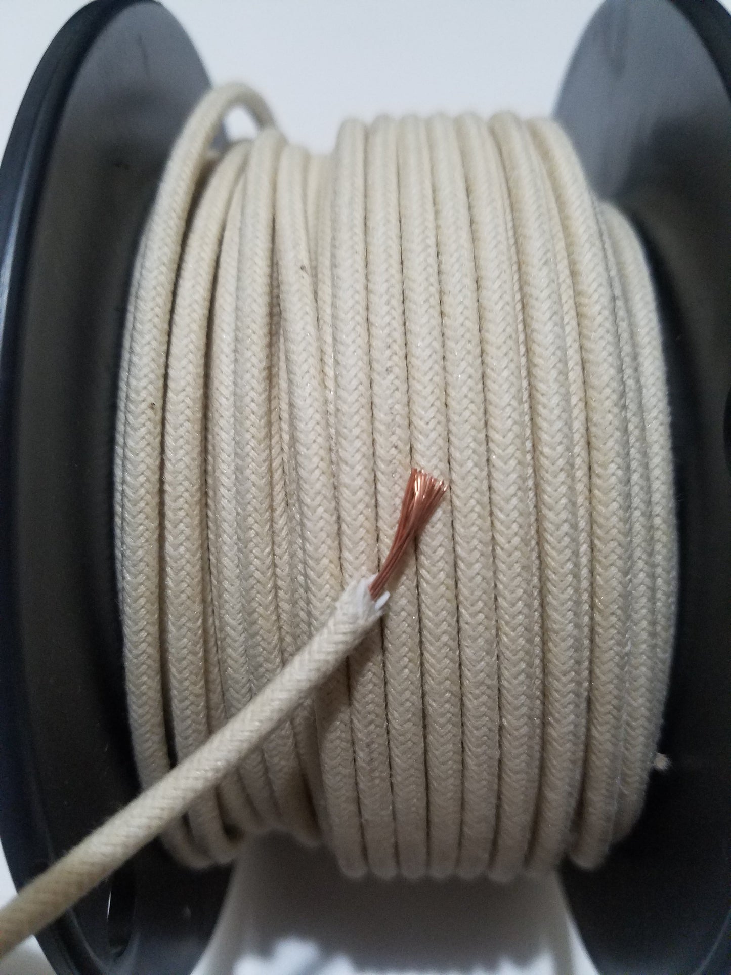 18 Gauge Cloth Braided Primary Wire [Sold By The Foot]