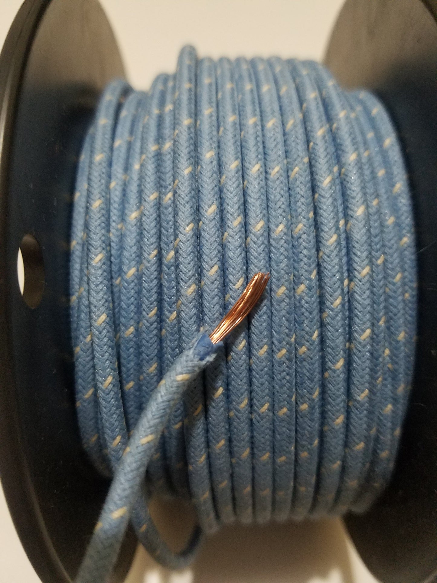 18 Gauge Cloth Braided Primary Wire [Sold By The Foot]