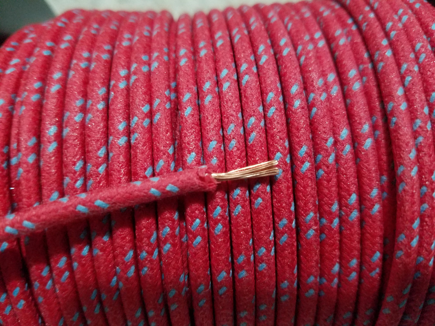 18 Gauge Cloth Braided Primary Wire [Sold By The Foot]